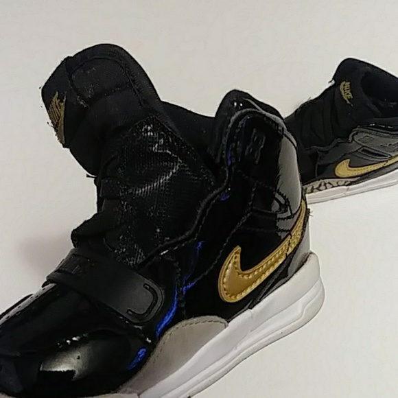 Jordans Sz 5C dated(08/01/18)(11/03/18) - Picture 4 of 6